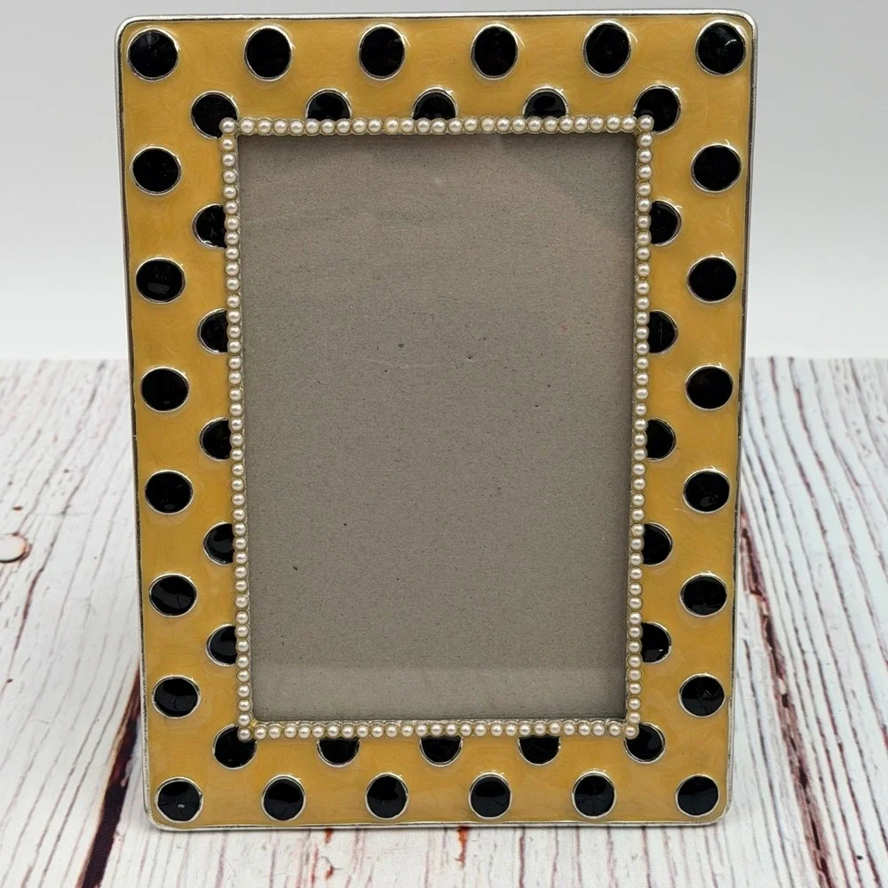 Pryde Interiors Yellow Polka Dot Enamel Picture Frame with Pearl Trim 4x6